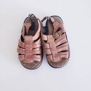Vintage Oshkosh Brown Fisherman Sandals